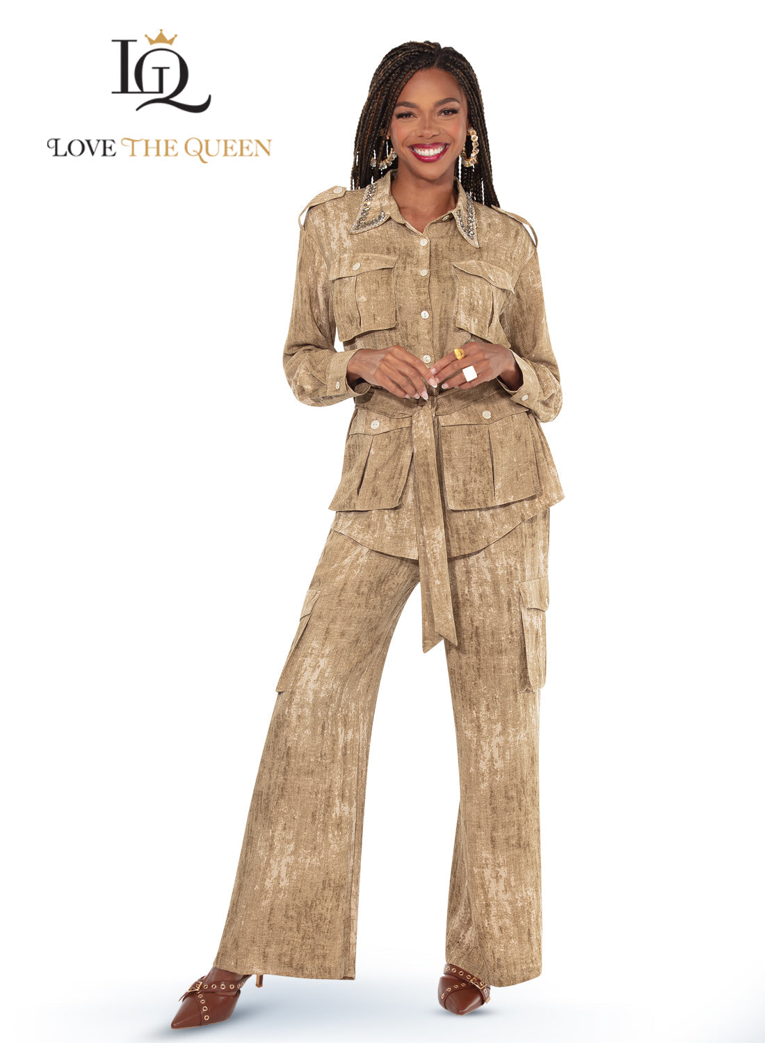 2pc. Top & Pant Set - Love The Queen. Style 17642