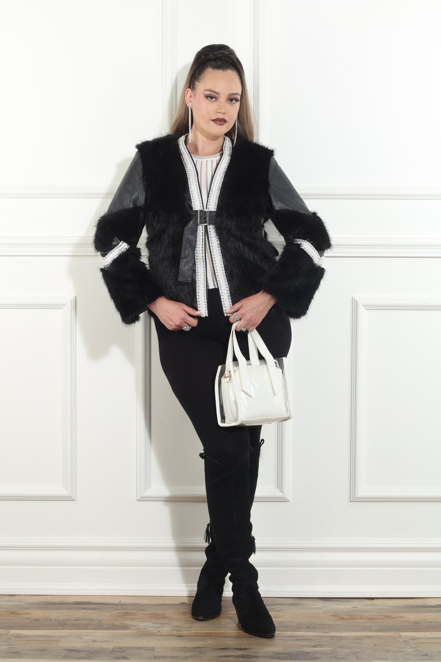 Luxe Moda, - Style LM-484