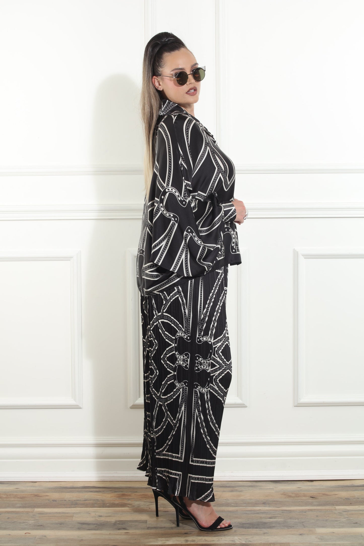 Luxe Moda, - Style LM-469