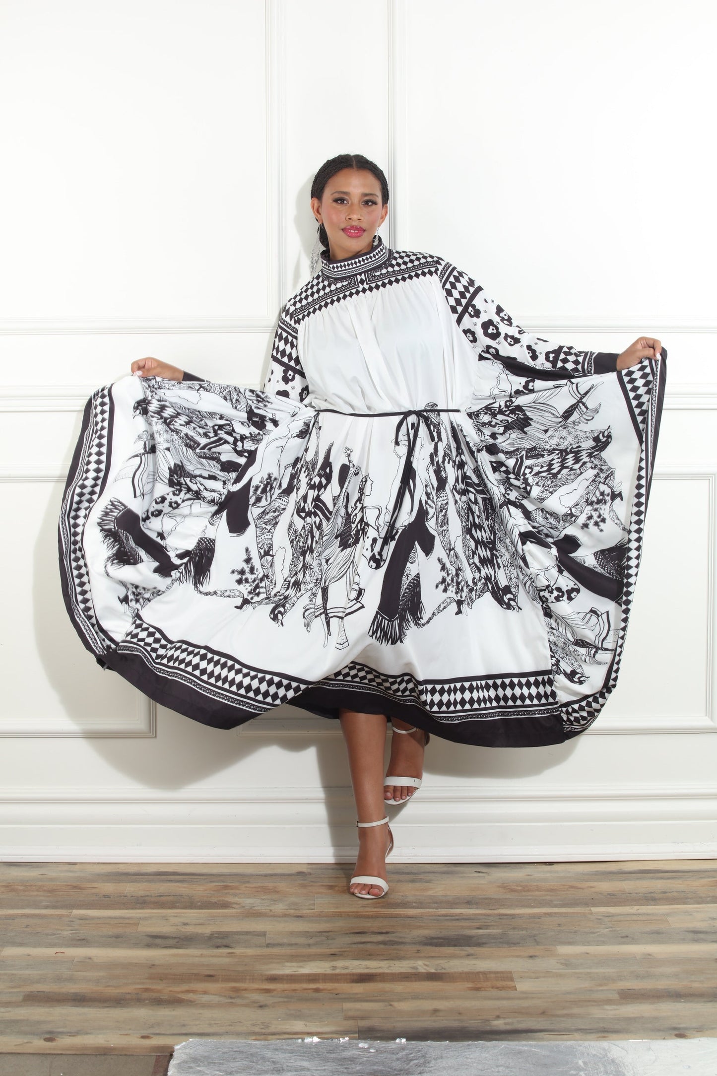 Luxe Moda, - Style LM-472