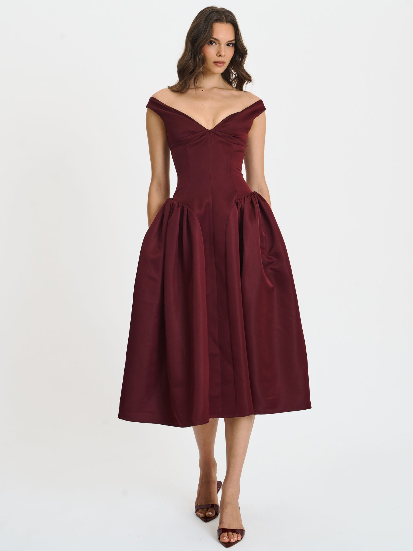 Omella Burgundy Ruched Bust Sweetheart Flared Midi Dress