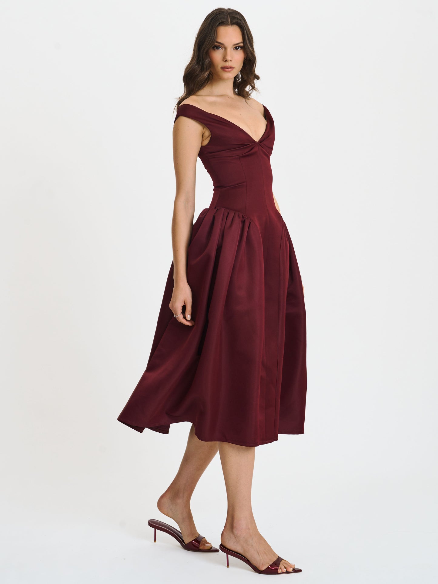 Omella Burgundy Ruched Bust Sweetheart Flared Midi Dress