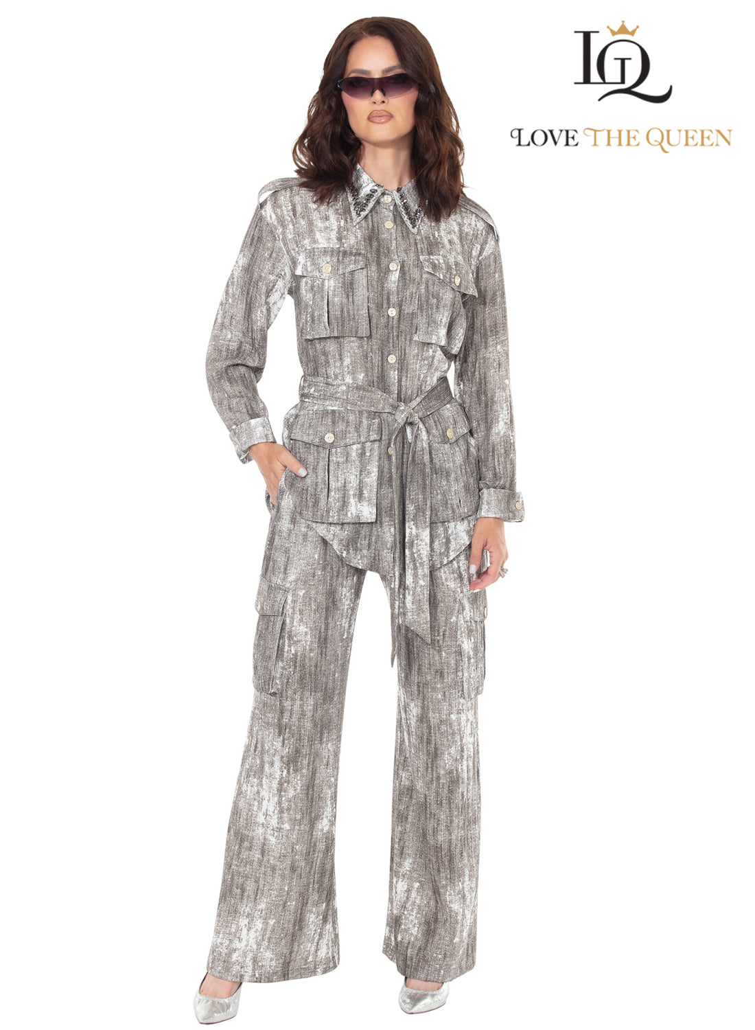 2pc. Top & Pant Set - Love The Queen. Style 17642