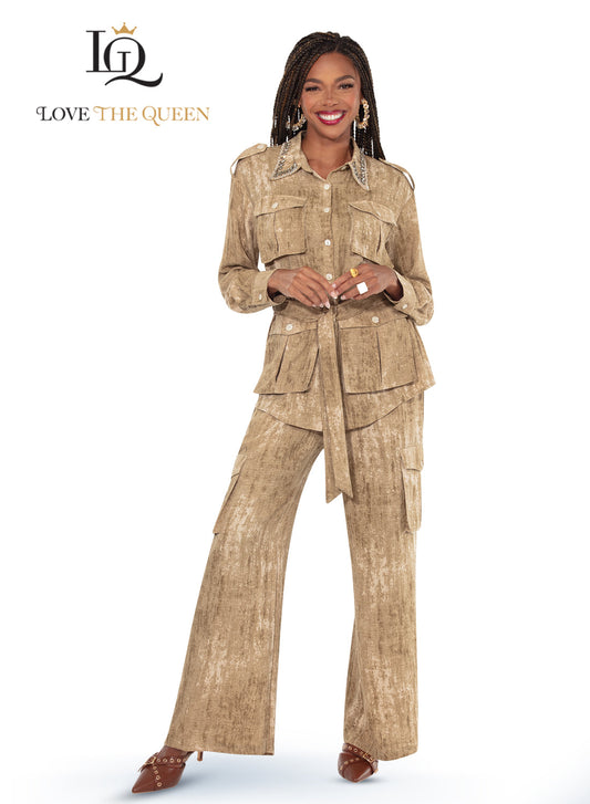 2pc. Top & Pant Set - Love The Queen. Style 17642