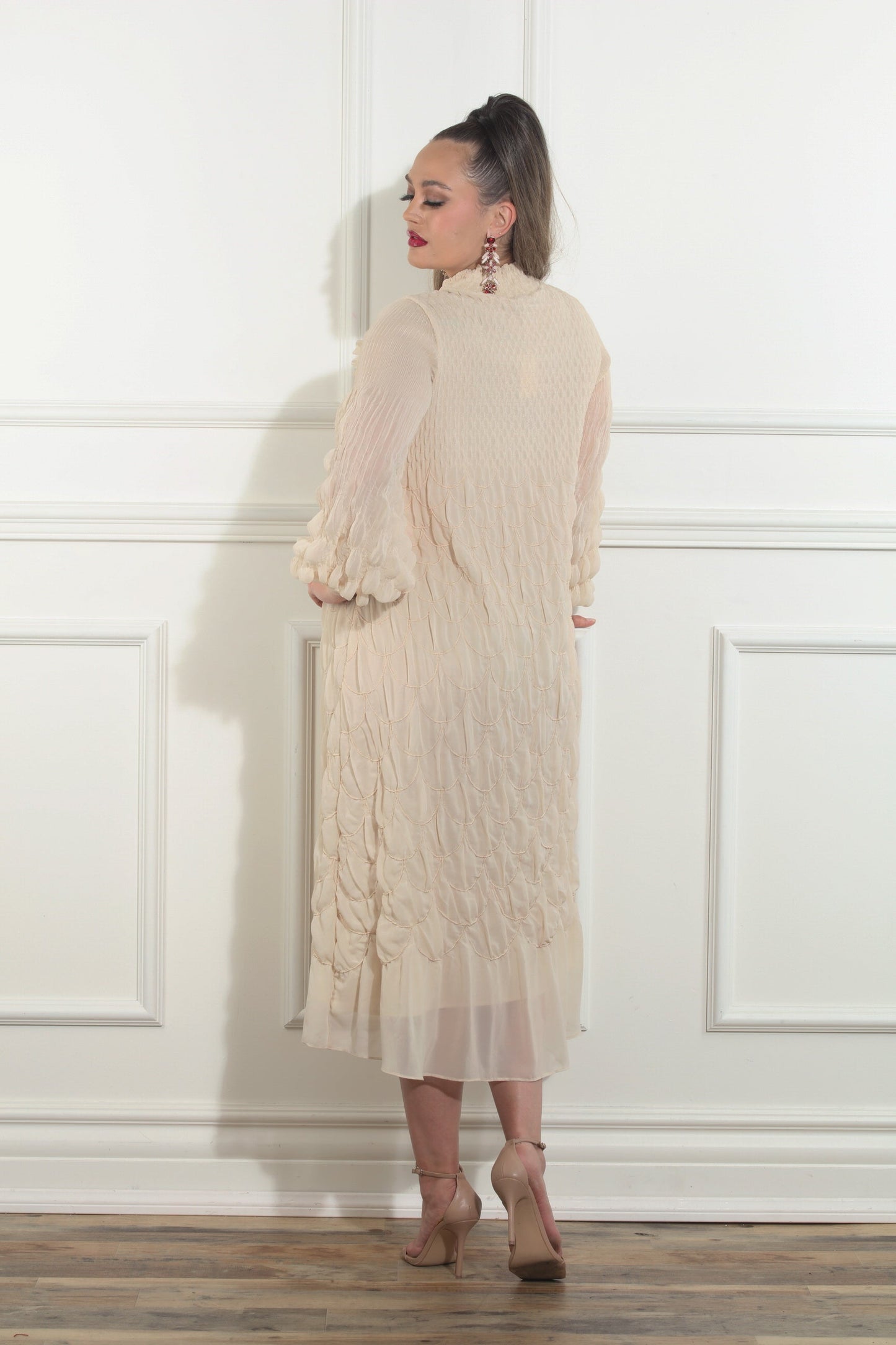 Luxe Moda,  - Style LM-481