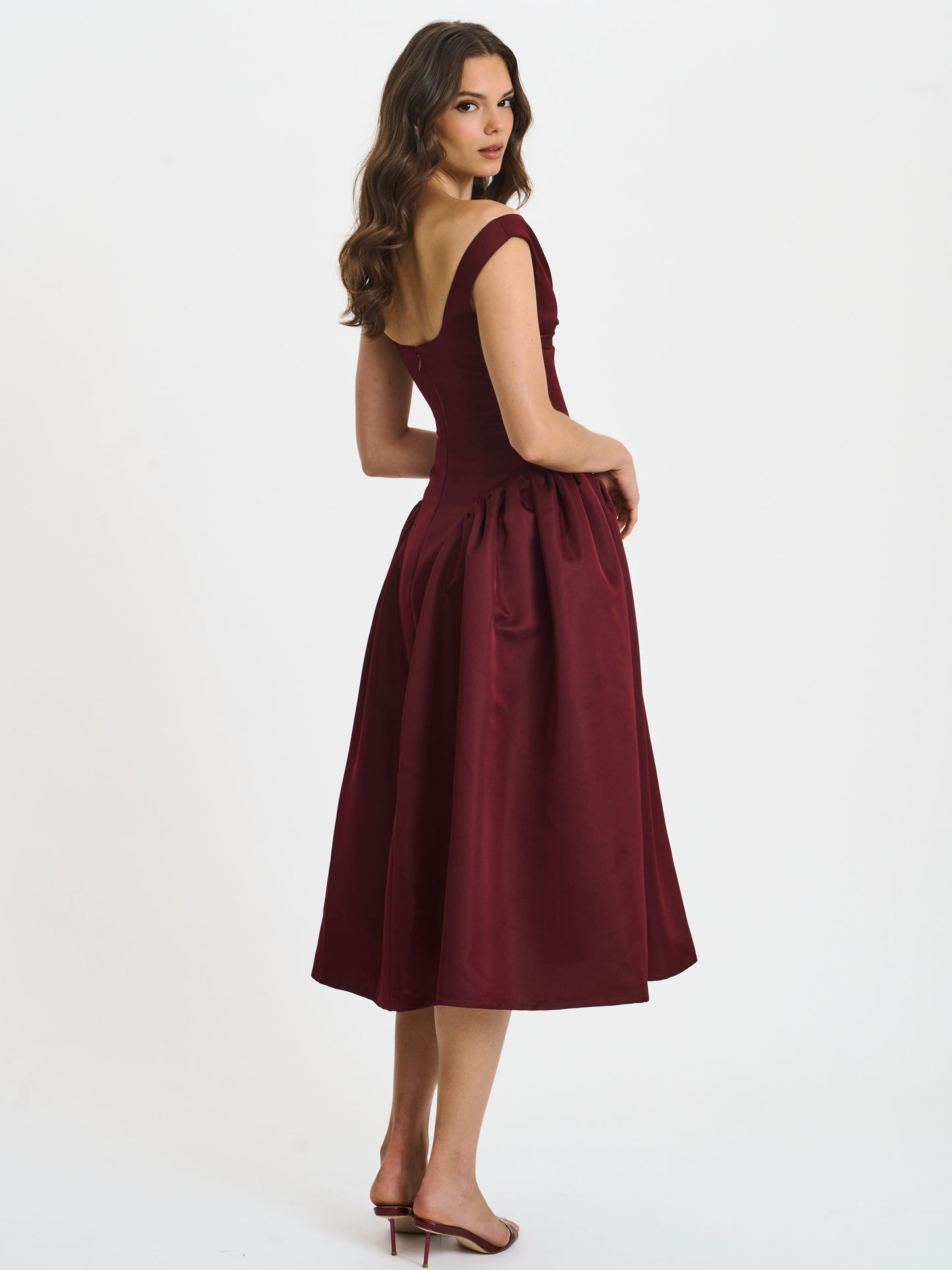 Omella Burgundy Ruched Bust Sweetheart Flared Midi Dress